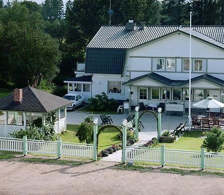 Maalaiskartano Pihkala Hotel Kestila Exterior photo